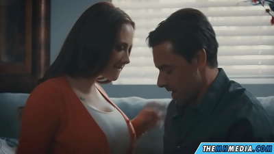 Romantiese seks met 'n goeie busty ma